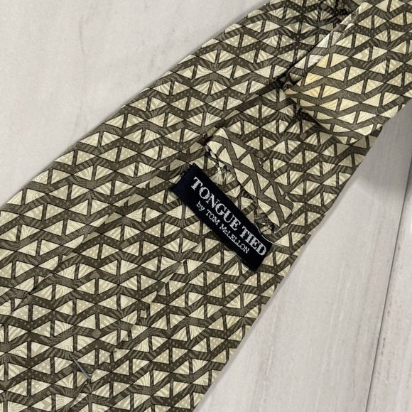 Tongue tied Geometric Patterned Tie - Black and Cream - Picture 2 of 2